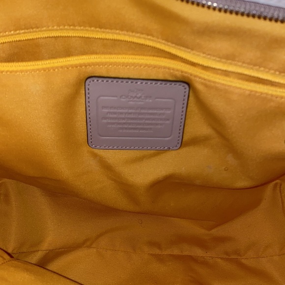 AUTHENTIC Coach Summer Zip Tote - Picture 2 of 3